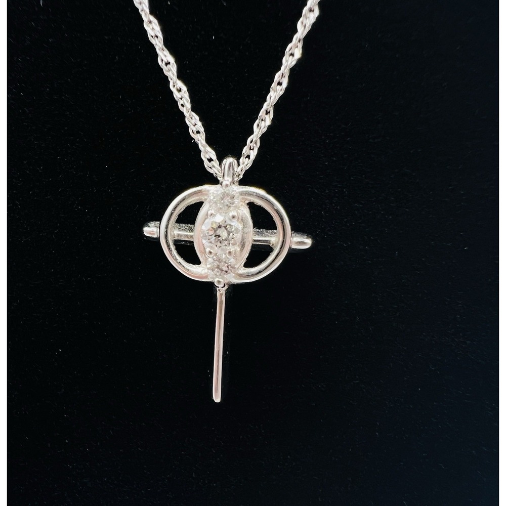 14k White Gold & Diamond Christan Marriage Symbol Pendant Necklace
